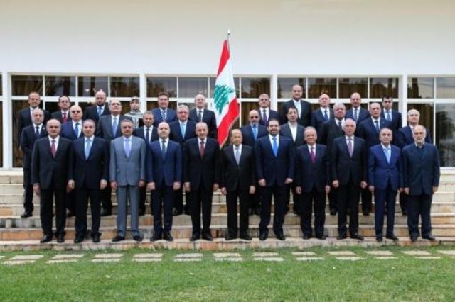 الحكومة اللبنانية برئاسة سعد الحريري تنال ثقة البرلمان