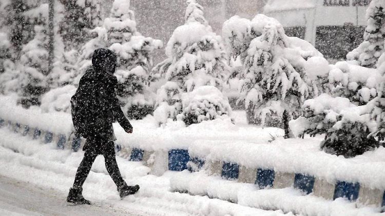 كثافة الثلوج تتسبب في تعطيل المدارس بـ 20 ولاية تركية