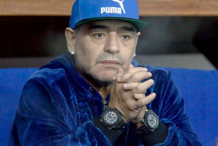 Dieqo Maradona “Napoli”nin baş məşqçisi olacaq