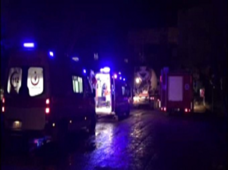 Antaliyada bina çökdü 8 fəhlə dağıntılar altında qaldı