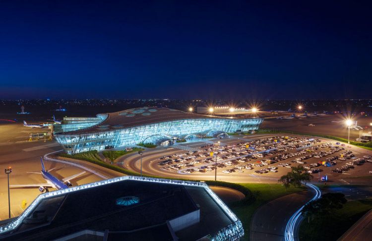 Moskvanın daha bir aeroportundan Bakıda uçuşların CƏDVƏLİ açıqlandı