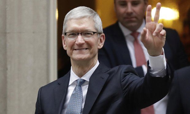Fake news is 'killing people's minds', says Apple boss Tim Cook