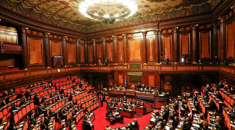 Italian senators mull making ‘fake news’ a crime punishable by fines & jail