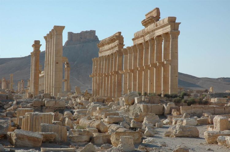 Syrian government retakes ancient city of Palmyra from IS