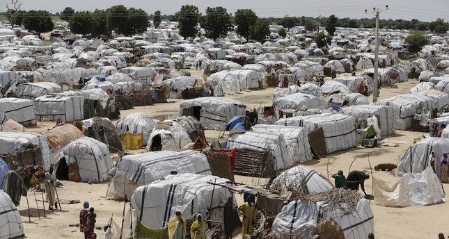 Female suicide bombers attack near Nigerian refugee camp