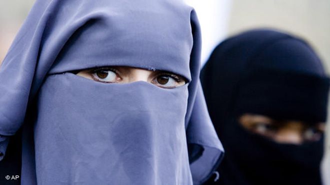 Çində niqab qadağan edildı