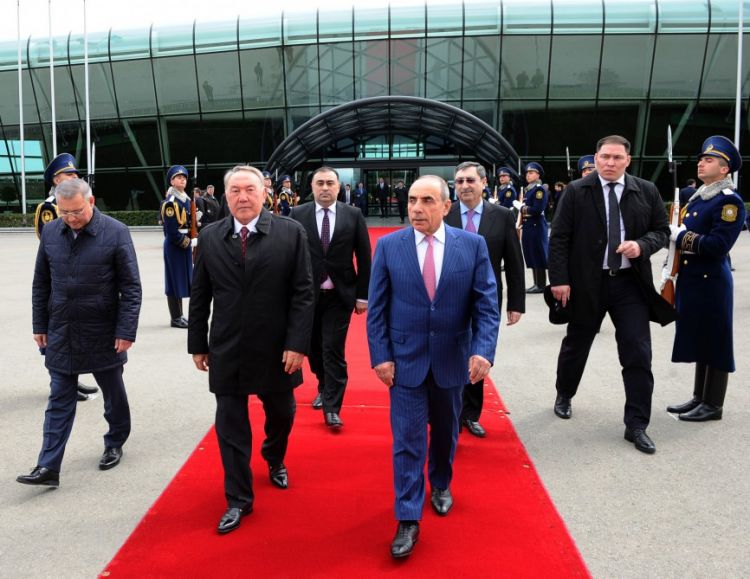 الرئيس الكازاخستاني ينهي زيارته الرسمية الى أذربيجان