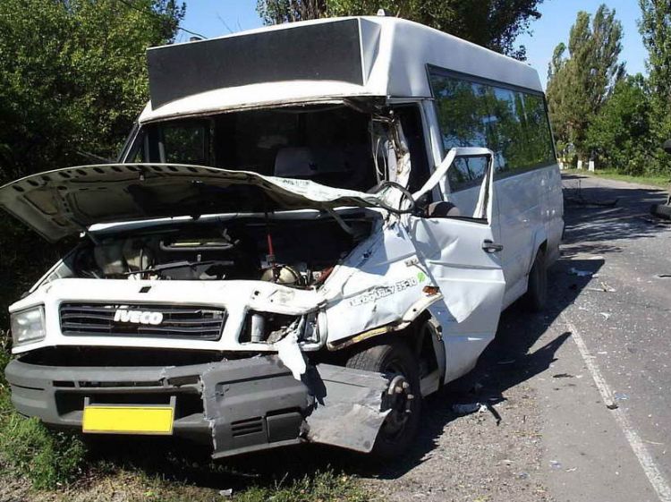 Honkonqda iki avtobus toqquşub 50-dən çox yaralı