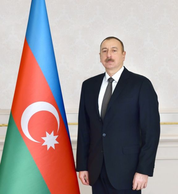 الرئيس علييف يوجه بوقف تفكيك مسجد الحاج جواد وإنشاء لجنة خاصة لتحقيق ملابسات الامر