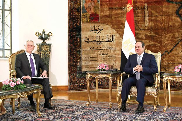 القاهرة حضت وزير الدفاع الأميركي على دور فعال في مكافحة الإرهاب