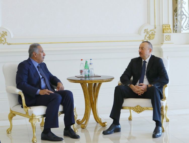 الرئيس الأذربيجاني يلتقي رئيس الوزراء السابق وزير الخارجية السابق لقطر