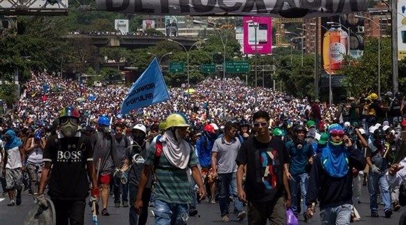 واشنطن تفرض عقوبات على أعضاء بالمحكمة العليا الفنزويلية