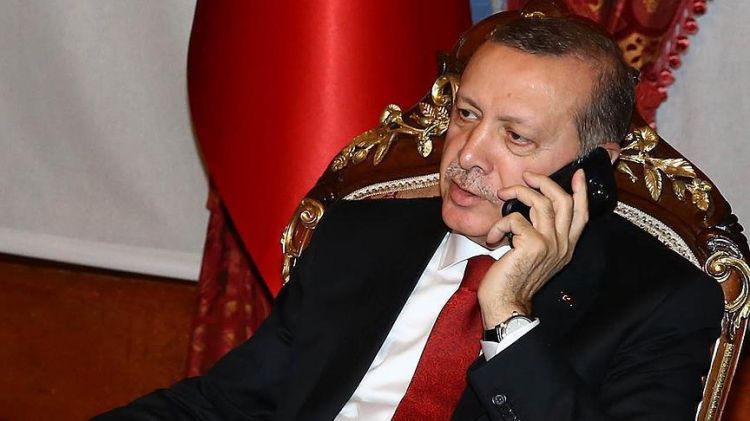 أمير الكويت والرئيس التركي يستعرضان هاتفيًا تطورات أحداث المنطقة