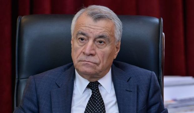 الوزير الأذربيجاني توفي في تركيا