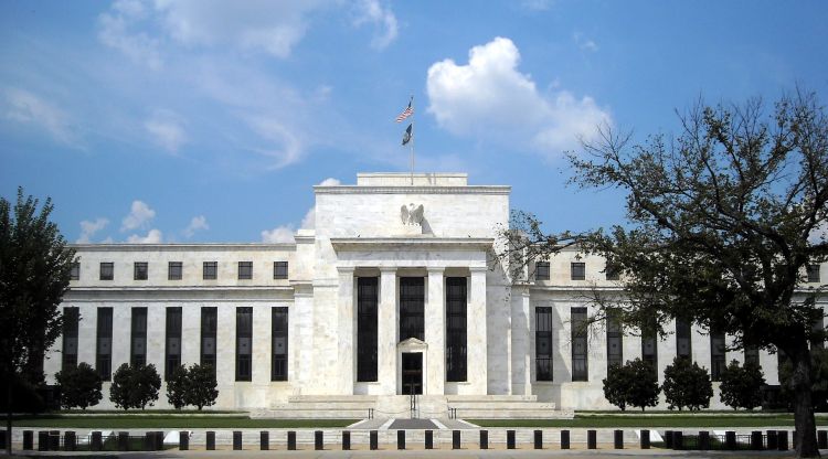Bloomberg: ФРС дважды повысит ставку в этом году