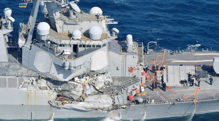 Пропавшие моряки эсминца ВМС США найдены погибшими