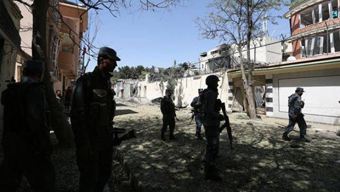 Смертники в Афганистане атаковали полицейское управление
