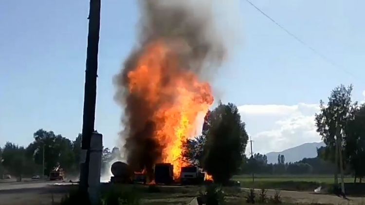 В результате взрыва на заправке в Киргизии погибли два человека