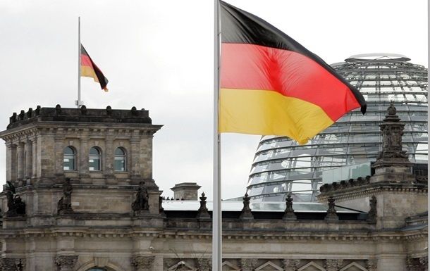 Бундестаг отменил все приговоры за гомосексуальные связи