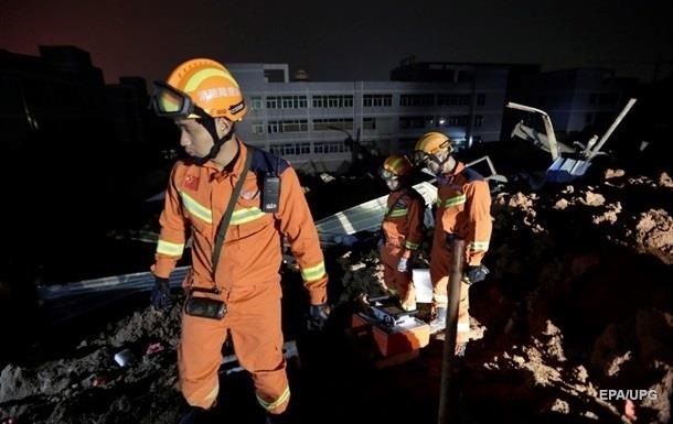 В Китае оползнем накрыло почти 150 человек
