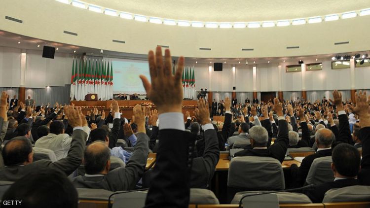 البرلمان الجزائري يصادق على "برنامج الحكومة"