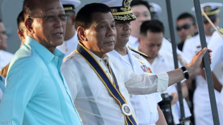الفلبين: رئيسنا بخير لكنه "مشغول"