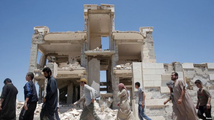 При авиаударе по тюрьме ИГ в Сирии погибли десятки человек
