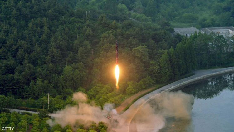 كوريا الشمالية ترفع سقف التحدي.. رسالة صاروخية لقمة العشرين