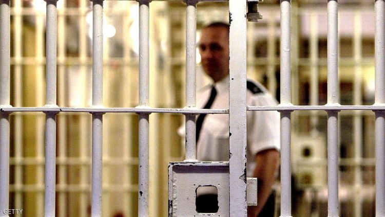 بريطانيا تباشر وضع المتطرفين في سجون خاصة
