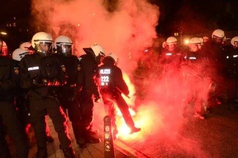 اشتباكات عنيفة بين الشرطة ومناهضين لقمة العشرين في هامبورغ