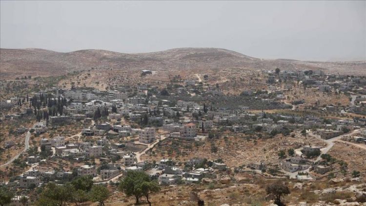 الاستيطان الإسرائيلي يحاصر "المغيّر" الفلسطينية (تقرير)