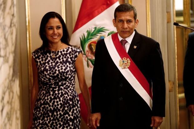 Экс-президента Перу и его супругу взяли под стражу