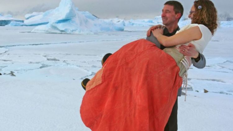 Couple become the first to marry in British Antarctic Territory after law change