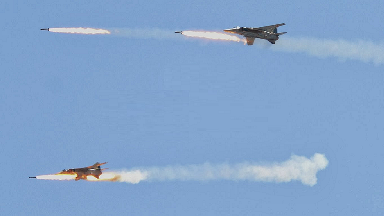 الطيران السوري يقصف المسلحين في عرسال والجيش اللبناني يستكمل استعدادات المعركة هناك