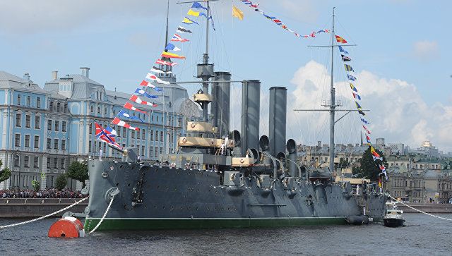 В Петербурге пройдет главный парад ВМФ при участии 40 кораблей и подлодок
