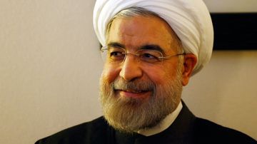 الولايات المتحدة تتضرر أكثر من العقوبات من إيران روحاني