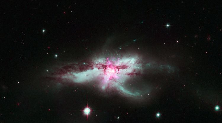 Учёные: В нашей Галактике 100 миллионов чёрных дыр