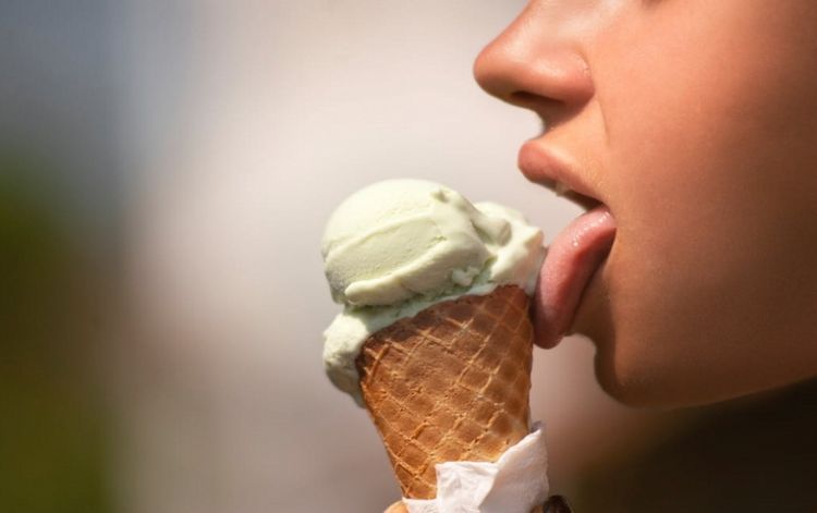 Ученые создали нетающее мороженое