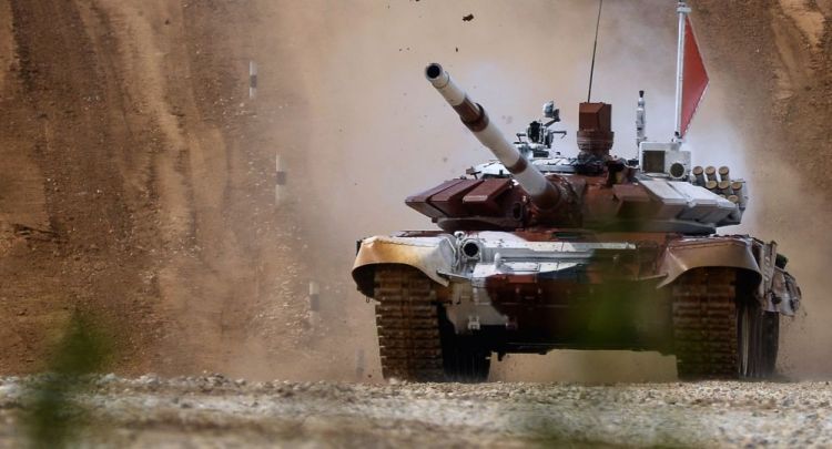 الجيش السوري يطور دبابة "تي 72" ويزودها بآلة صادمة