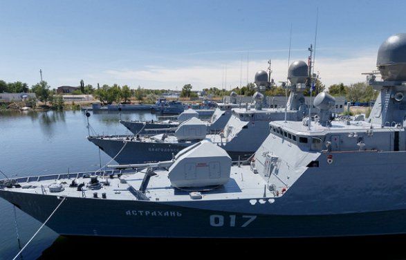 Каспийская флотилия поднята по тревоге