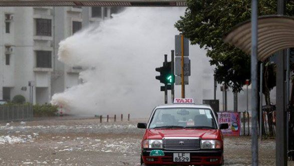 На Китай обрушился мощный тайфун