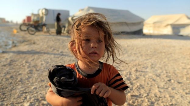 ظروف مريعة يعيشها عشرات آلاف النازحين شرقي سوريا