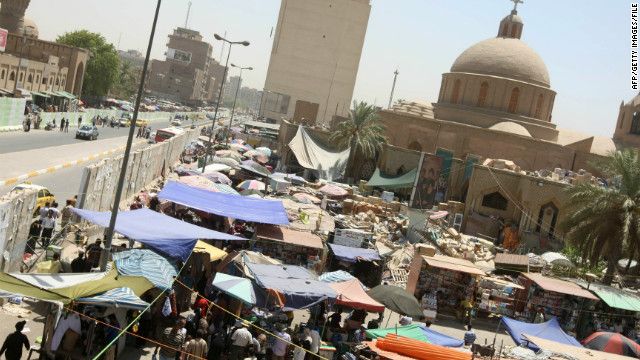 Опубликованы первые кадры взрыва на рынке в Багдаде