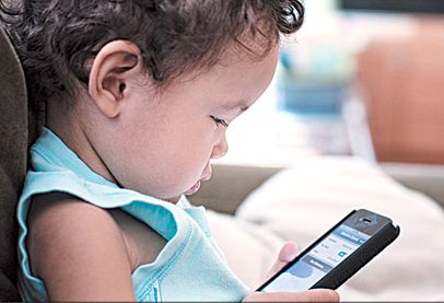 التقنية الرقمية وأثرها على الإبداع الجديد للطفل