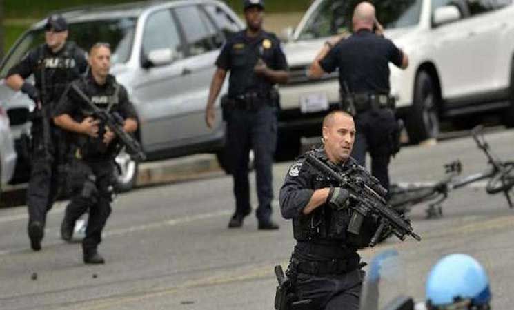 مقتل رجل شرطة وإصابة اثنين آخرين في تبادل لإطلاق النار بفندق في كاليفورنيا