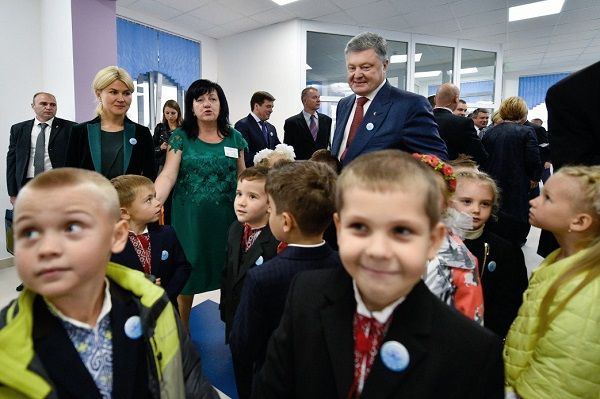 Ukraynanın “əlaçı” prezidenti Poroşenko