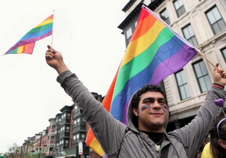 Более 30 геев из Чечни получили убежище в Канаде