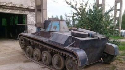 Sadə vətəndaş tank düzəltdi FOTOLAR