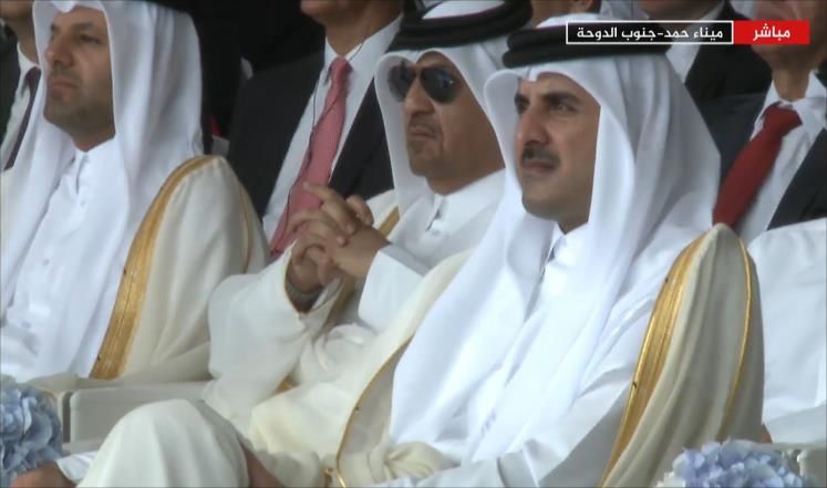 أمير قطر يفتتح ميناء حمد أحد أكبر موانئ المنطقة