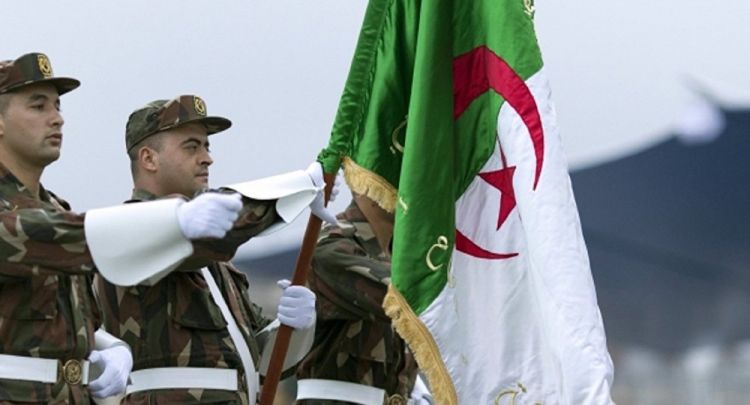قيادة الجيش الجزائري تعلن موقفها من الانقلاب على بوتفليقة